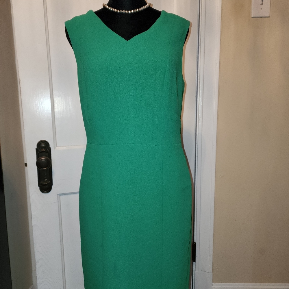 Green dress,